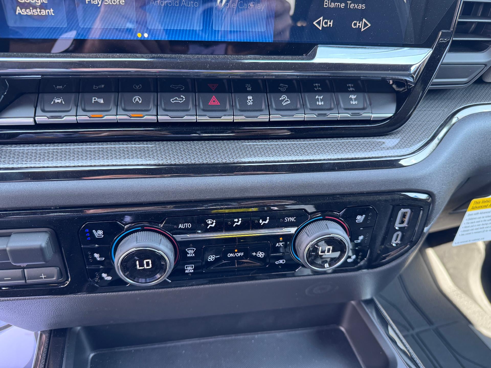 2026 Chevrolet Silverado 1500 ZR2 OFF ROAD / CREW / DMAX DIESEL / SUNROOF / TECH PCKG / SHORT BOX
