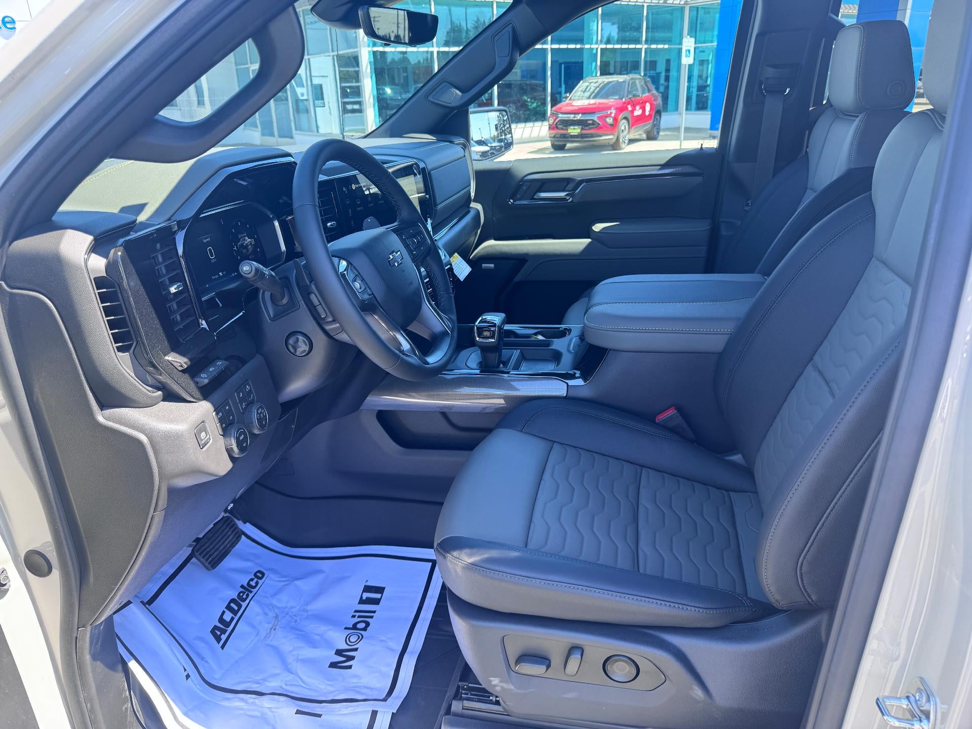 2026 Chevrolet Silverado 1500 ZR2 OFF ROAD / CREW / DMAX DIESEL / SUNROOF / TECH PCKG / SHORT BOX