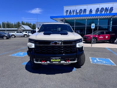 2026 Chevrolet Silverado 1500 ZR2 OFF ROAD / CREW / DMAX DIESEL / SUNROOF / TECH PCKG / SHORT BOX