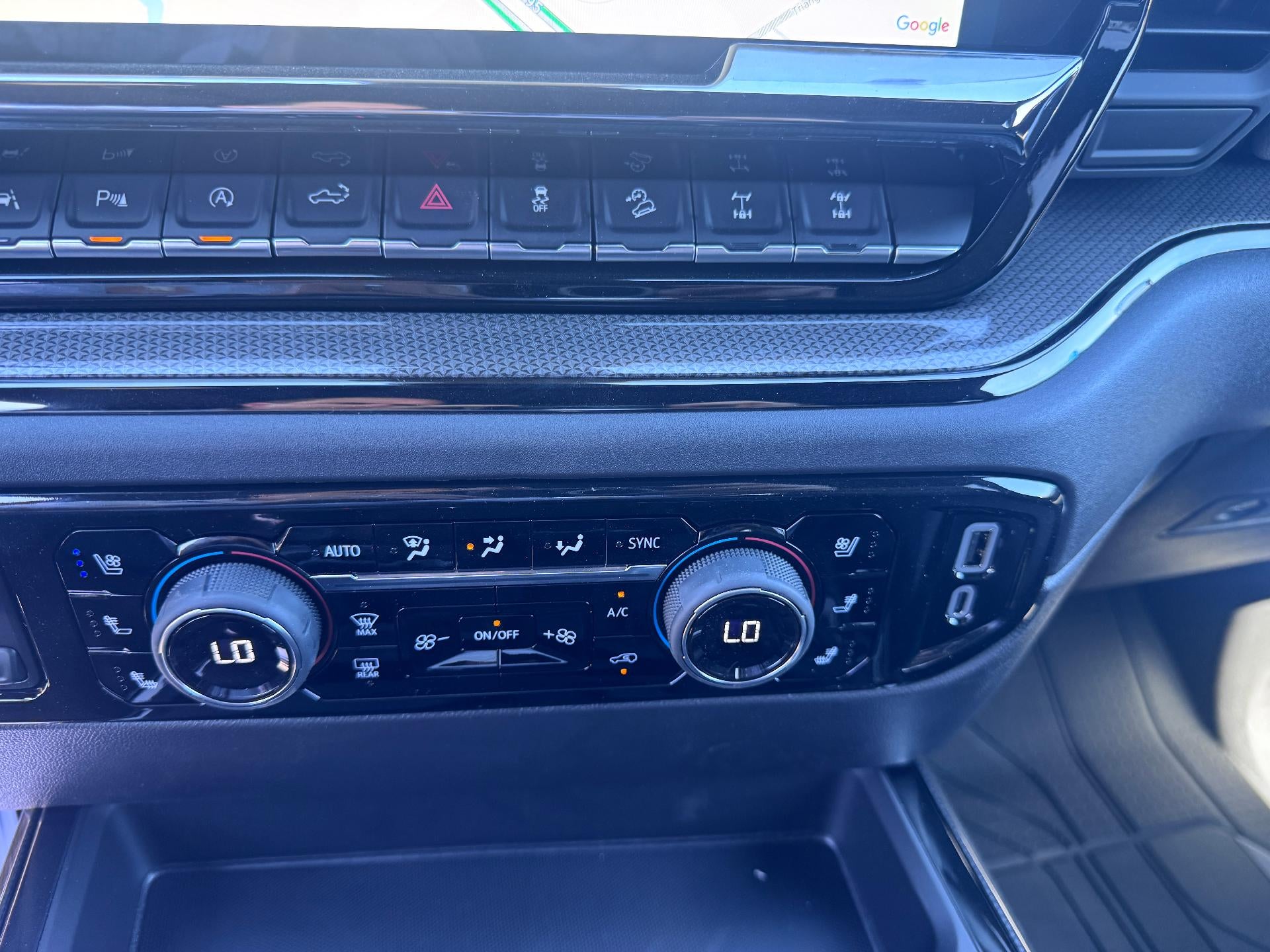 2026 Chevrolet Silverado 1500 ZR2 OFF ROAD / CREW / DMAX DIESEL / SUNROOF / TECH PCKG / SHORT BOX