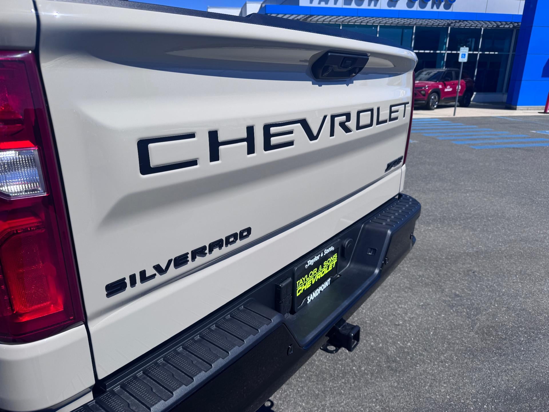 2026 Chevrolet Silverado 1500 ZR2 OFF ROAD / CREW / DMAX DIESEL / SUNROOF / TECH PCKG / SHORT BOX