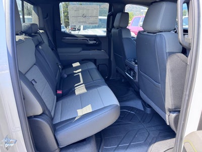 2026 Chevrolet Silverado 1500 ZR2 OFF ROAD / CREW / 6.2 LITER V8 / SUNROOF / TECH PCKG / SHORT BOX