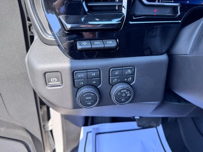 2026 Chevrolet Silverado 1500 ZR2 OFF ROAD / CREW / 6.2 LITER V8 / SUNROOF / TECH PCKG / SHORT BOX