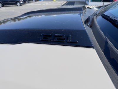 2026 Chevrolet Silverado 1500 ZR2 OFF ROAD / CREW / 6.2 LITER V8 / SUNROOF / TECH PCKG / SHORT BOX