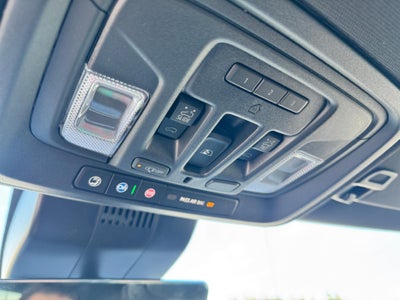 2026 Chevrolet Silverado 1500 ZR2 OFF ROAD / CREW / 6.2 LITER V8 / SUNROOF / TECH PCKG / SHORT BOX