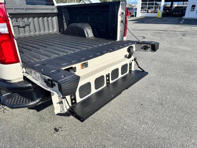 2026 Chevrolet Silverado 1500 ZR2 OFF ROAD / CREW / 6.2 LITER V8 / SUNROOF / TECH PCKG / SHORT BOX