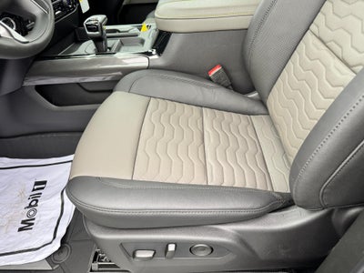 2026 Chevrolet Silverado 1500 ZR2 OFF ROAD / CREW / 6.2 LITER V8 / SUNROOF / TECH PCKG / SHORT BOX