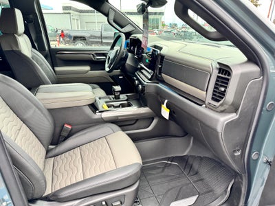 2026 Chevrolet Silverado 1500 ZR2 OFF ROAD / CREW / 6.2 LITER V8 / SUNROOF / TECH PCKG / SHORT BOX