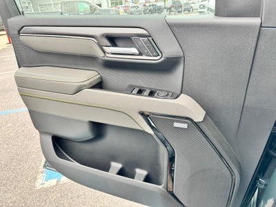 2026 Chevrolet Silverado 1500 ZR2 OFF ROAD / CREW / 6.2 LITER V8 / SUNROOF / TECH PCKG / SHORT BOX