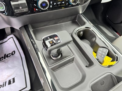 2026 Chevrolet Silverado 1500 ZR2 OFF ROAD / CREW / 6.2 LITER V8 / SUNROOF / TECH PCKG / SHORT BOX