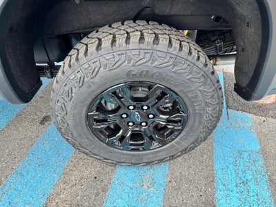 2026 Chevrolet Silverado 1500 ZR2 OFF ROAD / CREW / 6.2 LITER V8 / SUNROOF / TECH PCKG / SHORT BOX