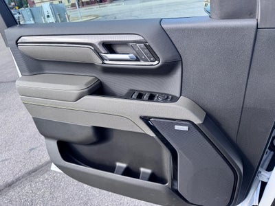 2026 Chevrolet Silverado 1500 ZR2 OFF ROAD / CREW / 6.2 LITER V8 / SUNROOF / TECH PCKG / SHORT BOX