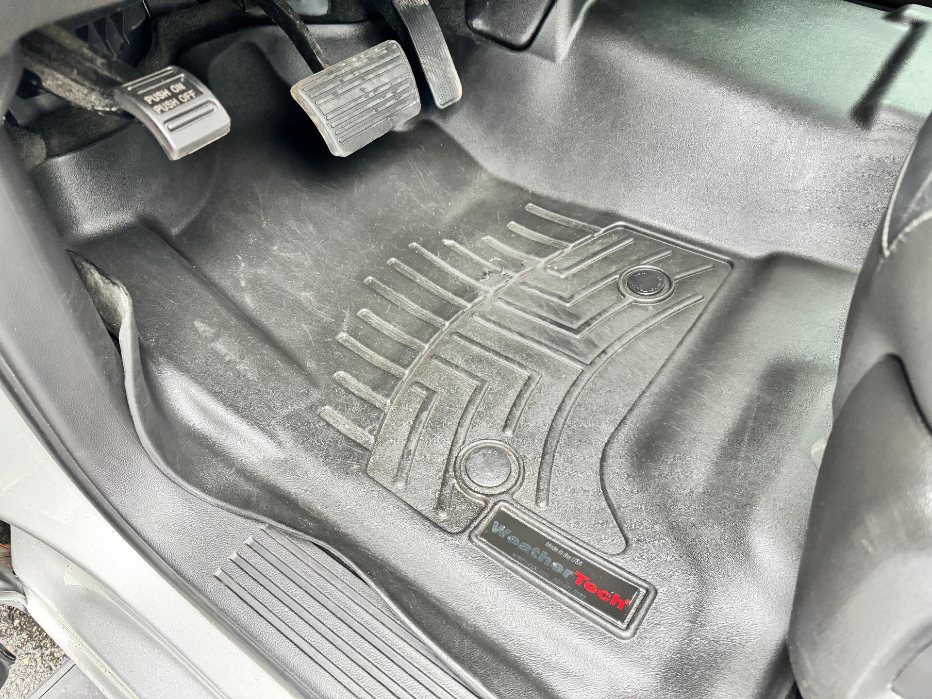 2018 Chevrolet Silverado 1500 LTZ / CREW / 5.3 LITER V8 / SHORT BOX / LOCAL TRADE / 68K MILES