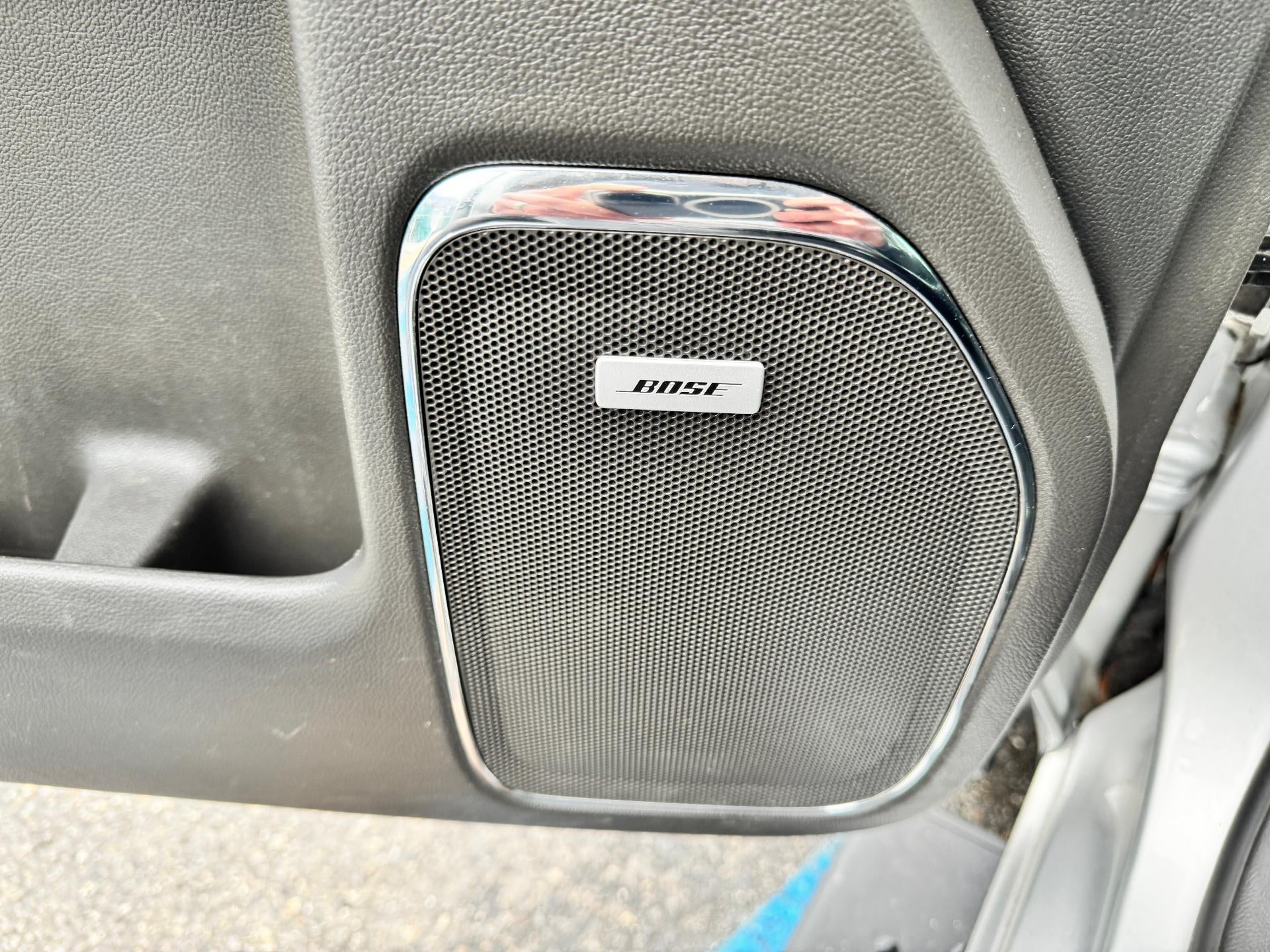 2018 Chevrolet Silverado 1500 LTZ / CREW / 5.3 LITER V8 / SHORT BOX / LOCAL TRADE / 68K MILES