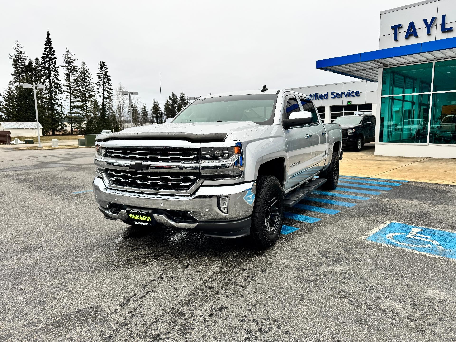 2018 Chevrolet Silverado 1500 LTZ / CREW / 5.3 LITER V8 / SHORT BOX / LOCAL TRADE / 68K MILES