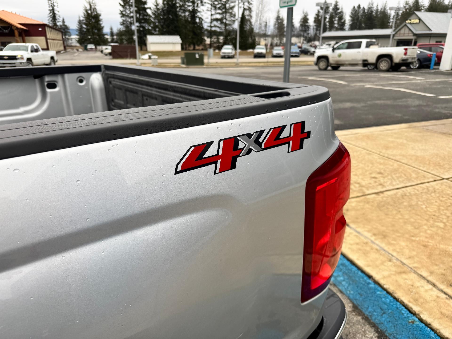 2018 Chevrolet Silverado 1500 LTZ / CREW / 5.3 LITER V8 / SHORT BOX / LOCAL TRADE / 68K MILES