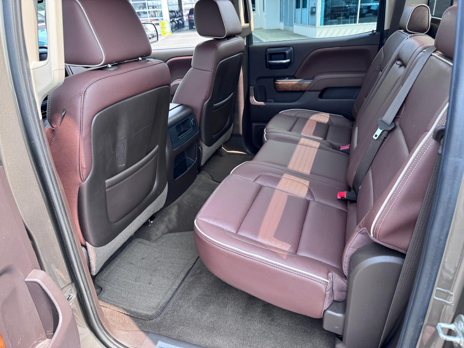 2015 Chevrolet Silverado 1500 HIGH COUNTRY / CREW / 5.3 LITER V8 / SUNROOF / SHORT BOX / 1 OWNER / 73K MILES