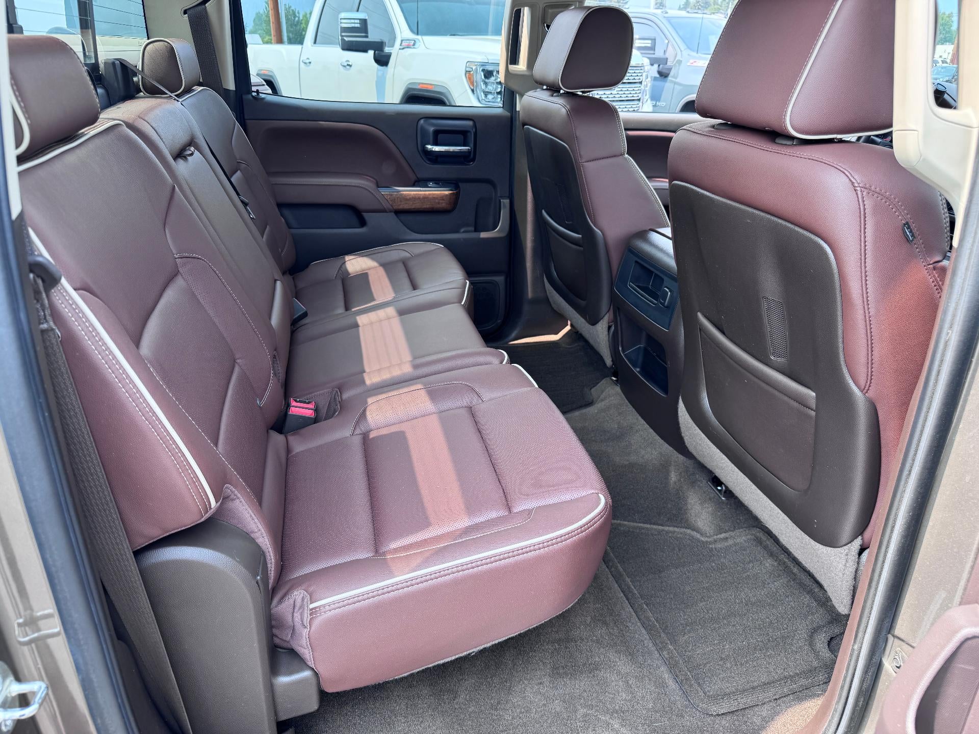 2015 Chevrolet Silverado 1500 HIGH COUNTRY / CREW / 5.3 LITER V8 / SUNROOF / SHORT BOX / 1 OWNER / 73K MILES