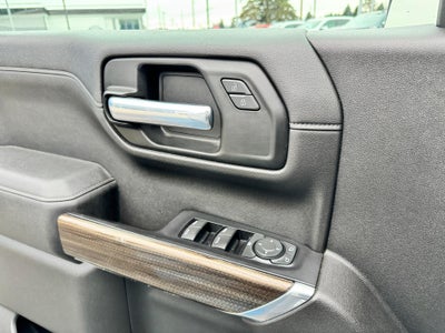 2020 Chevrolet Silverado 1500 RST / CREW / 6.2 LITER V8 / SUNROOF / STANDARD BOX / 1 OWNER TRADE