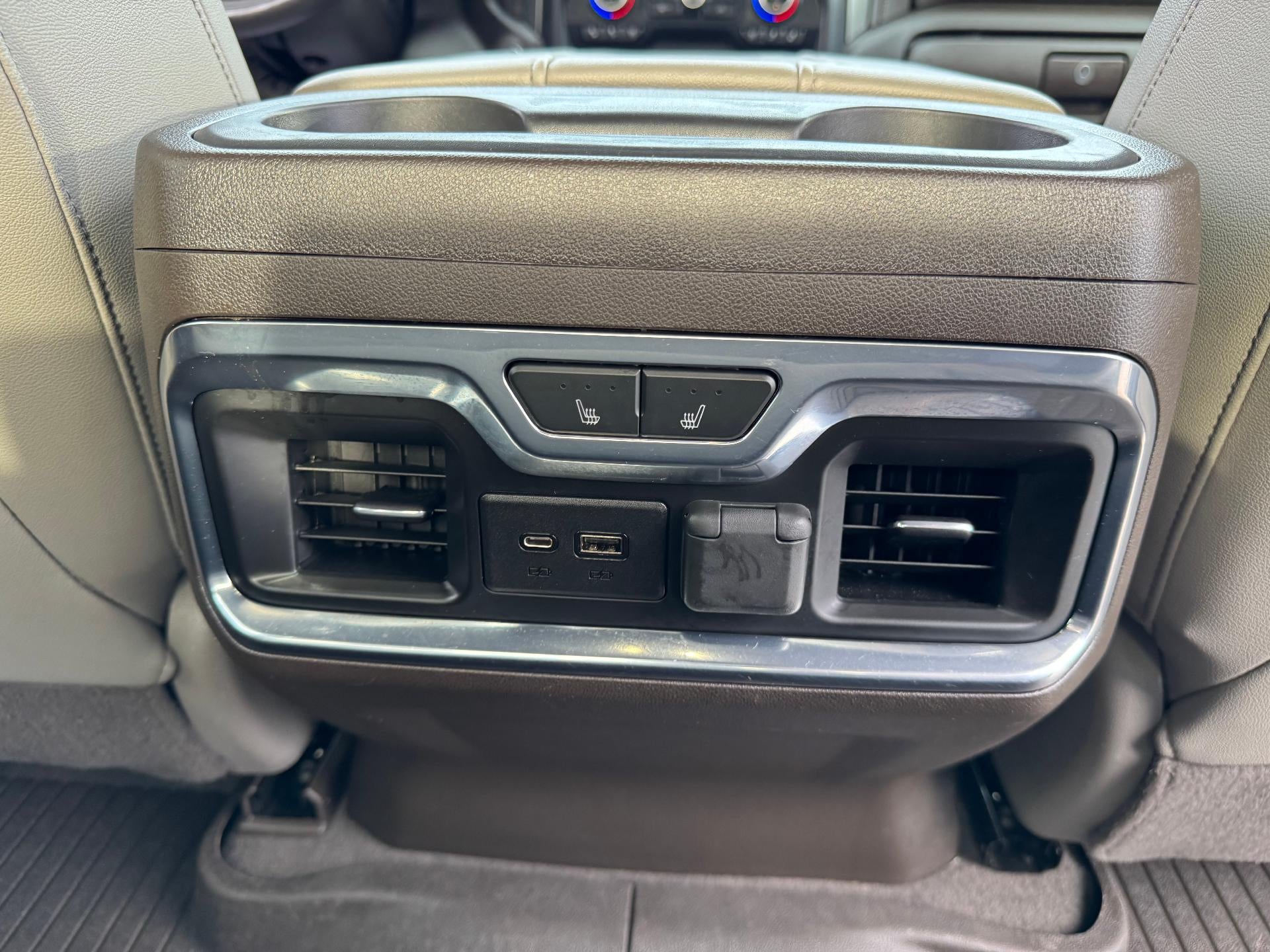 2020 Chevrolet Silverado 1500 LTZ / CREW / 6.2 LITER V8 / STANDARD BOX / TECH PCKG / SUNROOF / 1 OWNER