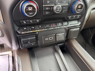 2020 Chevrolet Silverado 1500 LTZ / CREW / 6.2 LITER V8 / STANDARD BOX / TECH PCKG / SUNROOF / 1 OWNER