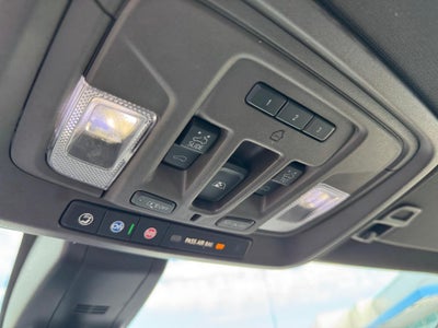 2020 Chevrolet Silverado 1500 LTZ / CREW / 6.2 LITER V8 / STANDARD BOX / TECH PCKG / SUNROOF / 1 OWNER