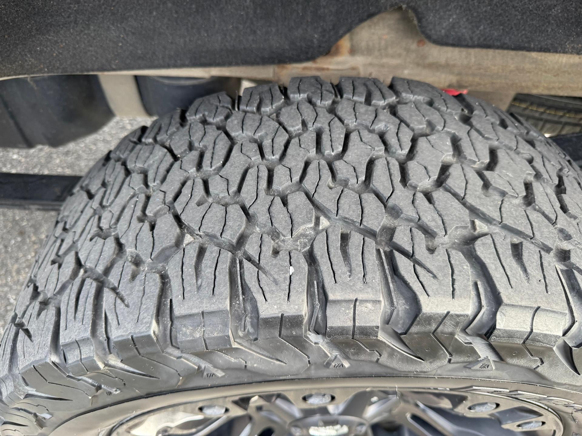 2020 Chevrolet Silverado 1500 LTZ / CREW / 6.2 LITER V8 / STANDARD BOX / TECH PCKG / SUNROOF / 1 OWNER