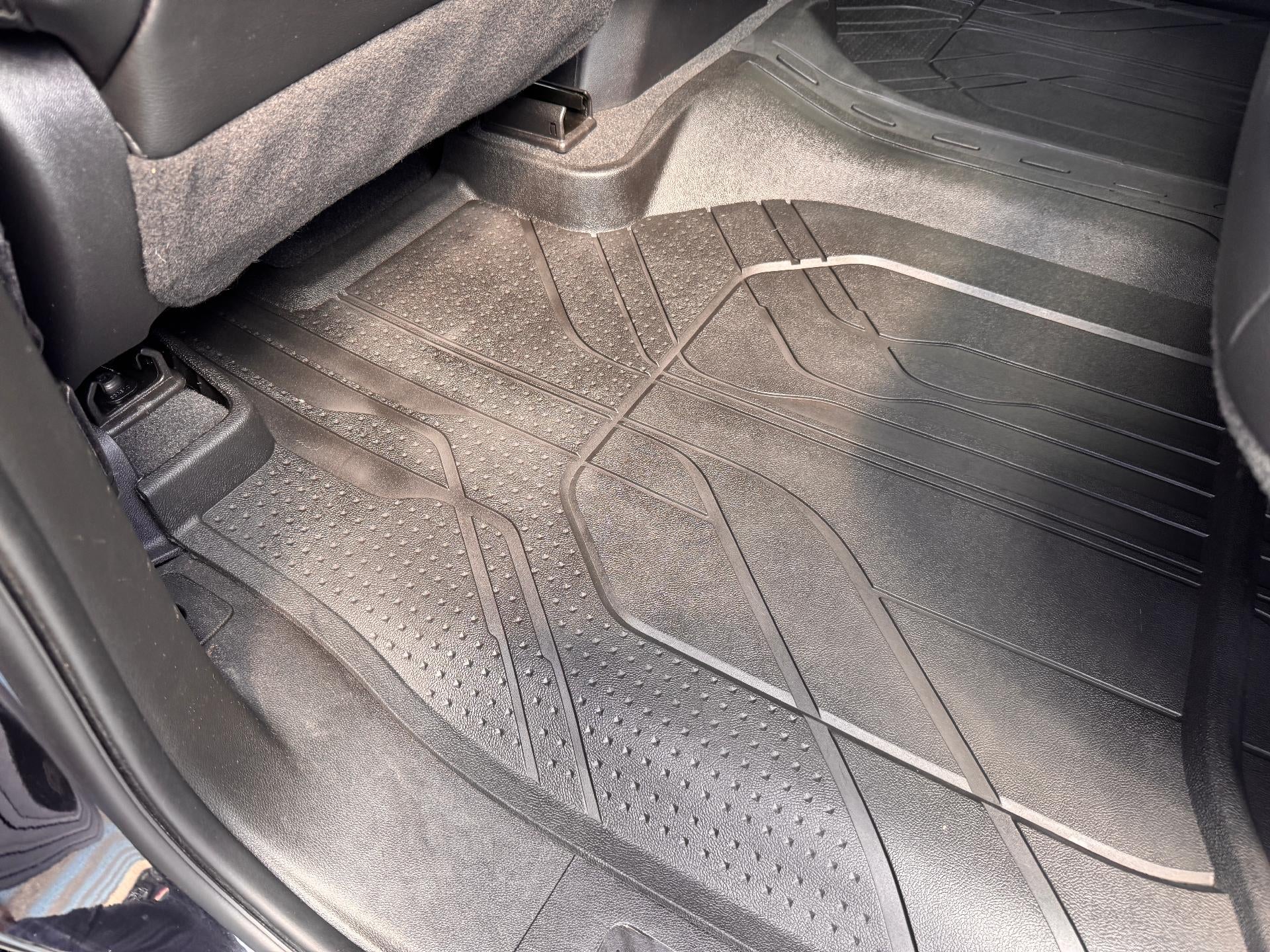 2021 Chevrolet Silverado 1500 HIGH COUNTRY / CREW / 6.2 LITER V8 / TECH PCKG / DELUXE PCKG / SHORT BOX