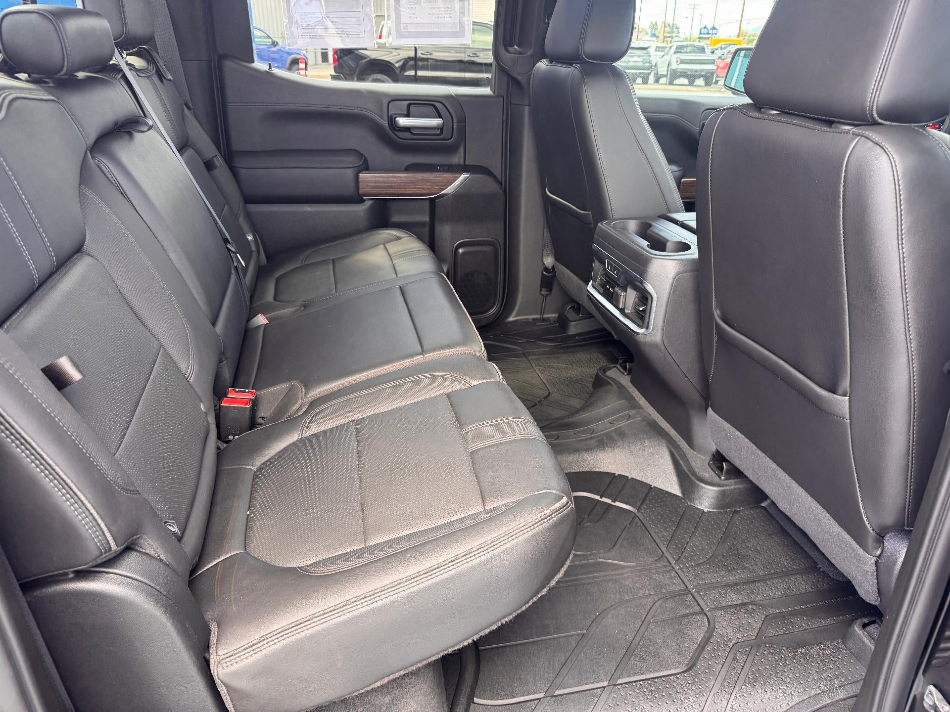 2021 Chevrolet Silverado 1500 HIGH COUNTRY / CREW / 6.2 LITER V8 / TECH PCKG / DELUXE PCKG / SHORT BOX