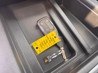 2021 Chevrolet Silverado 1500 HIGH COUNTRY / CREW / 6.2 LITER V8 / TECH PCKG / DELUXE PCKG / SHORT BOX