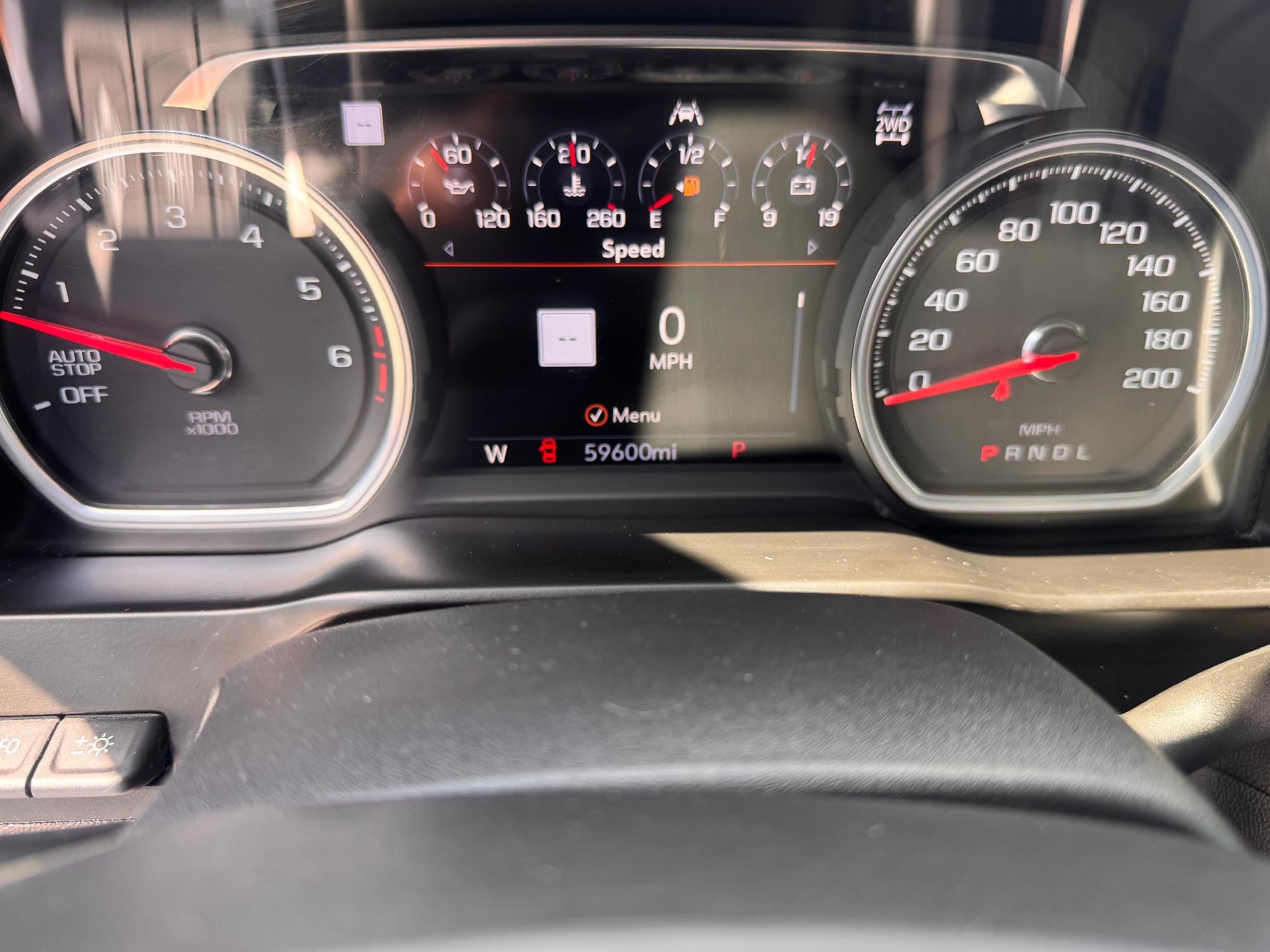 2021 Chevrolet Silverado 1500 HIGH COUNTRY / CREW / 6.2 LITER V8 / TECH PCKG / DELUXE PCKG / SHORT BOX
