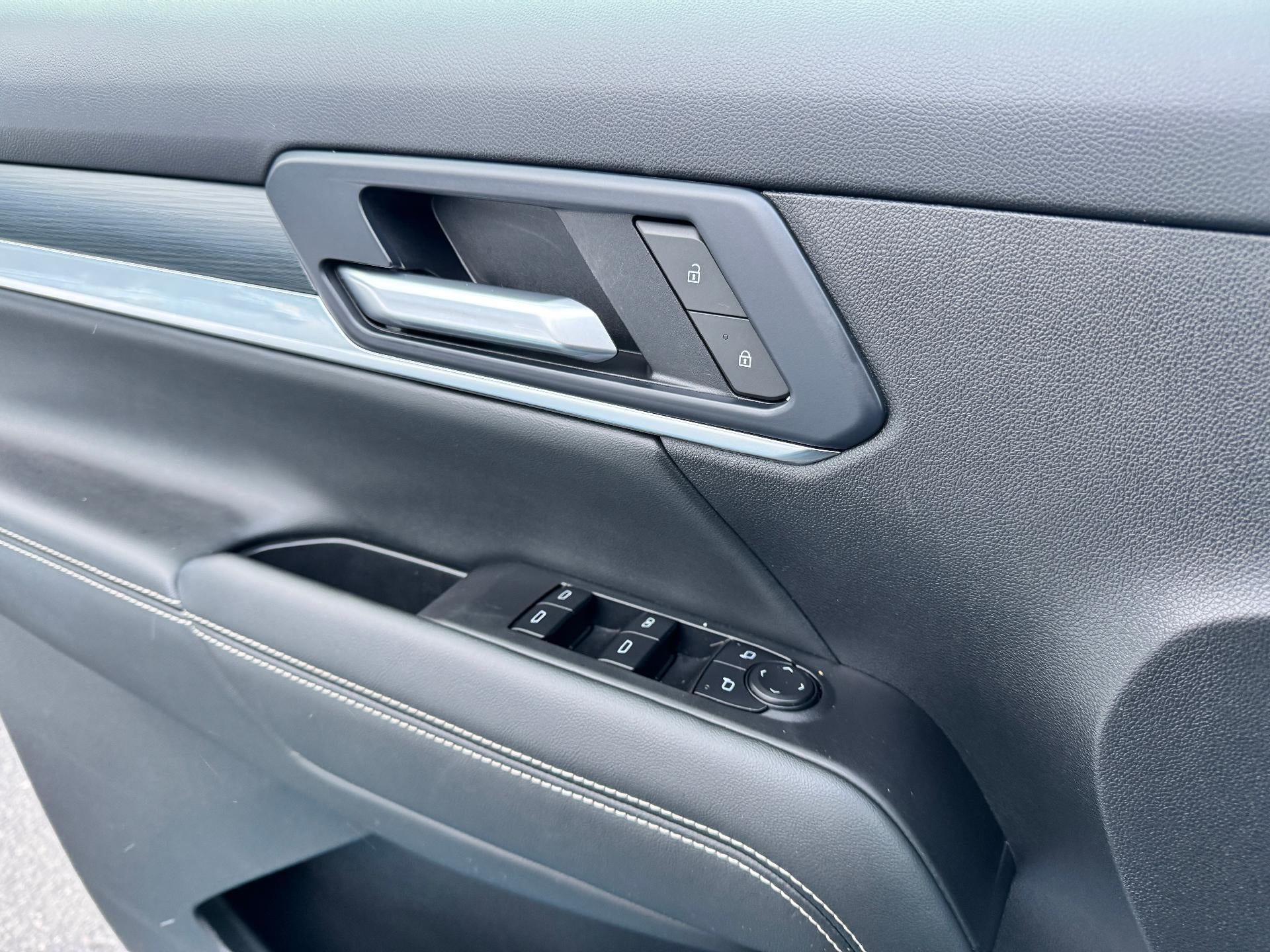 2025 GMC Terrain ELEVATION / AWD / 1.5 LITER TURBO / HEATED SEATS / WARRANTY / 17K MILES