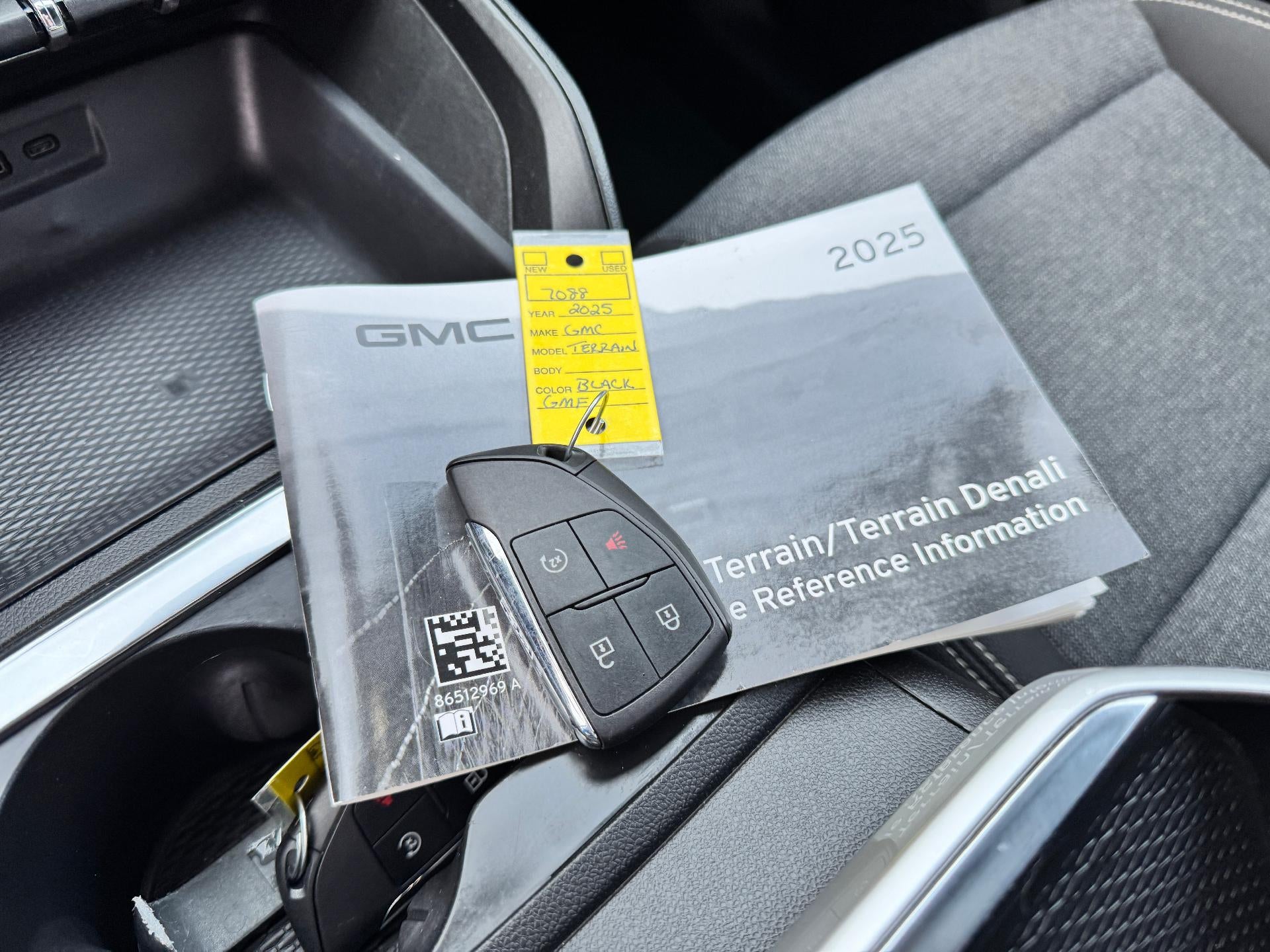 2025 GMC Terrain ELEVATION / AWD / 1.5 LITER TURBO / HEATED SEATS / WARRANTY / 17K MILES