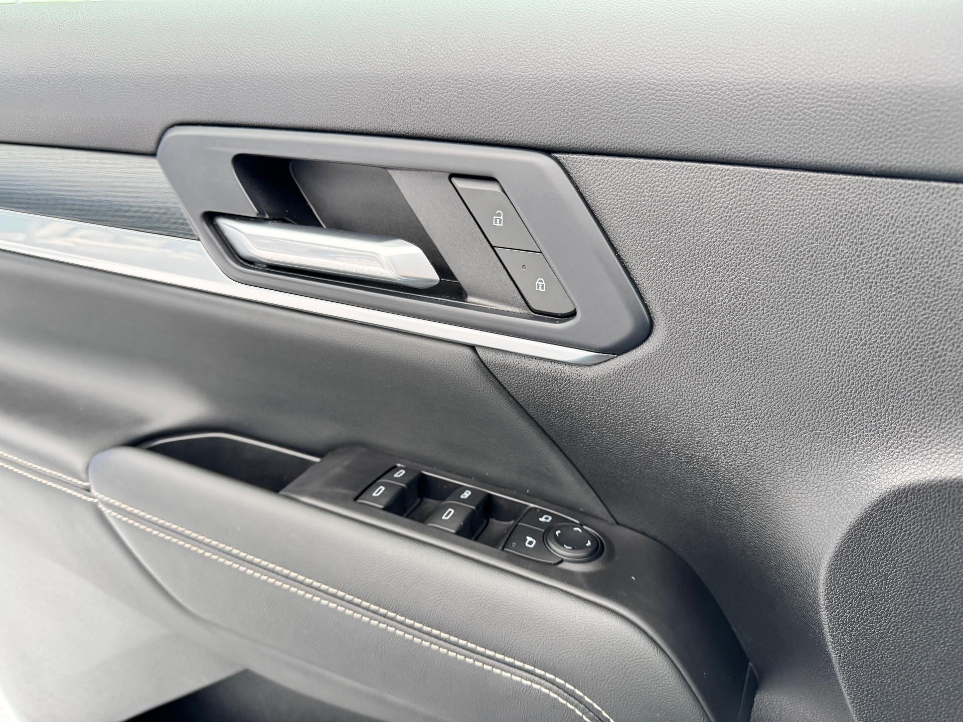 2025 GMC Terrain ELEVATION / AWD / 1.5 LITER TURBO / HEATED SEATS / WARRANTY / 15K MILES