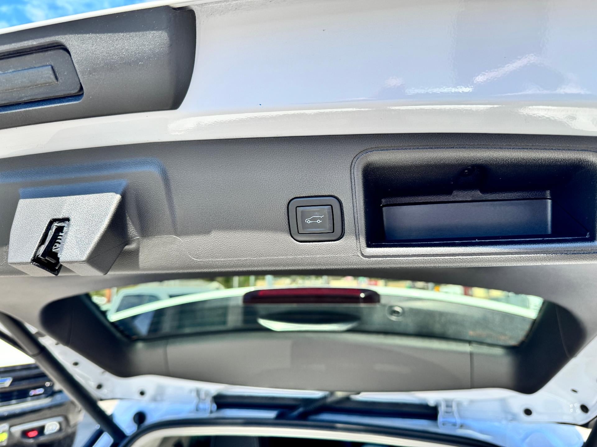 2024 GMC Terrain DENALI / AWD / PANO SUNROOF / ADAPTIVE CRUISE / WARRANTY / 14K MILES
