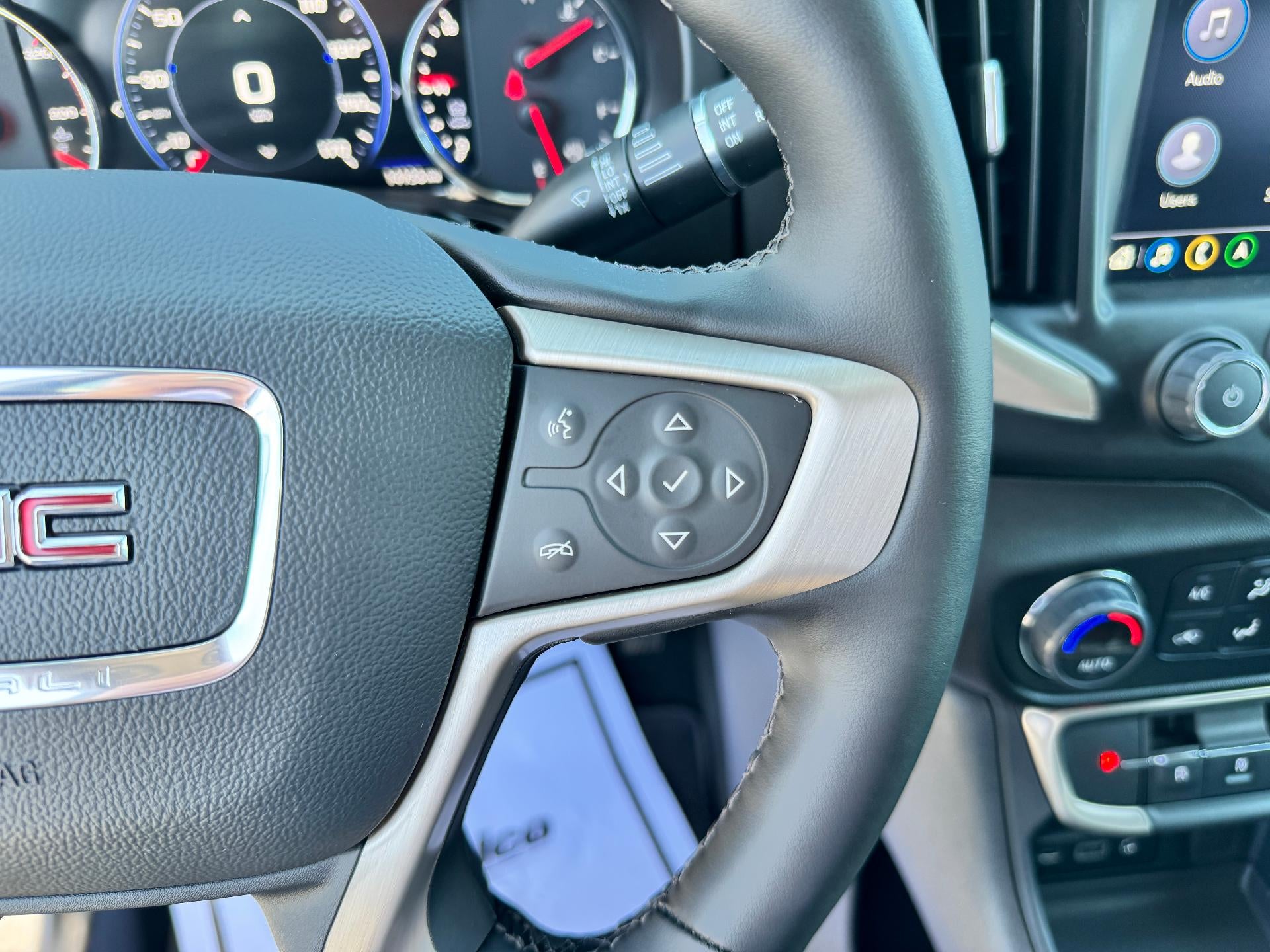 2024 GMC Terrain DENALI / AWD / PANO SUNROOF / ADAPTIVE CRUISE / WARRANTY / 14K MILES