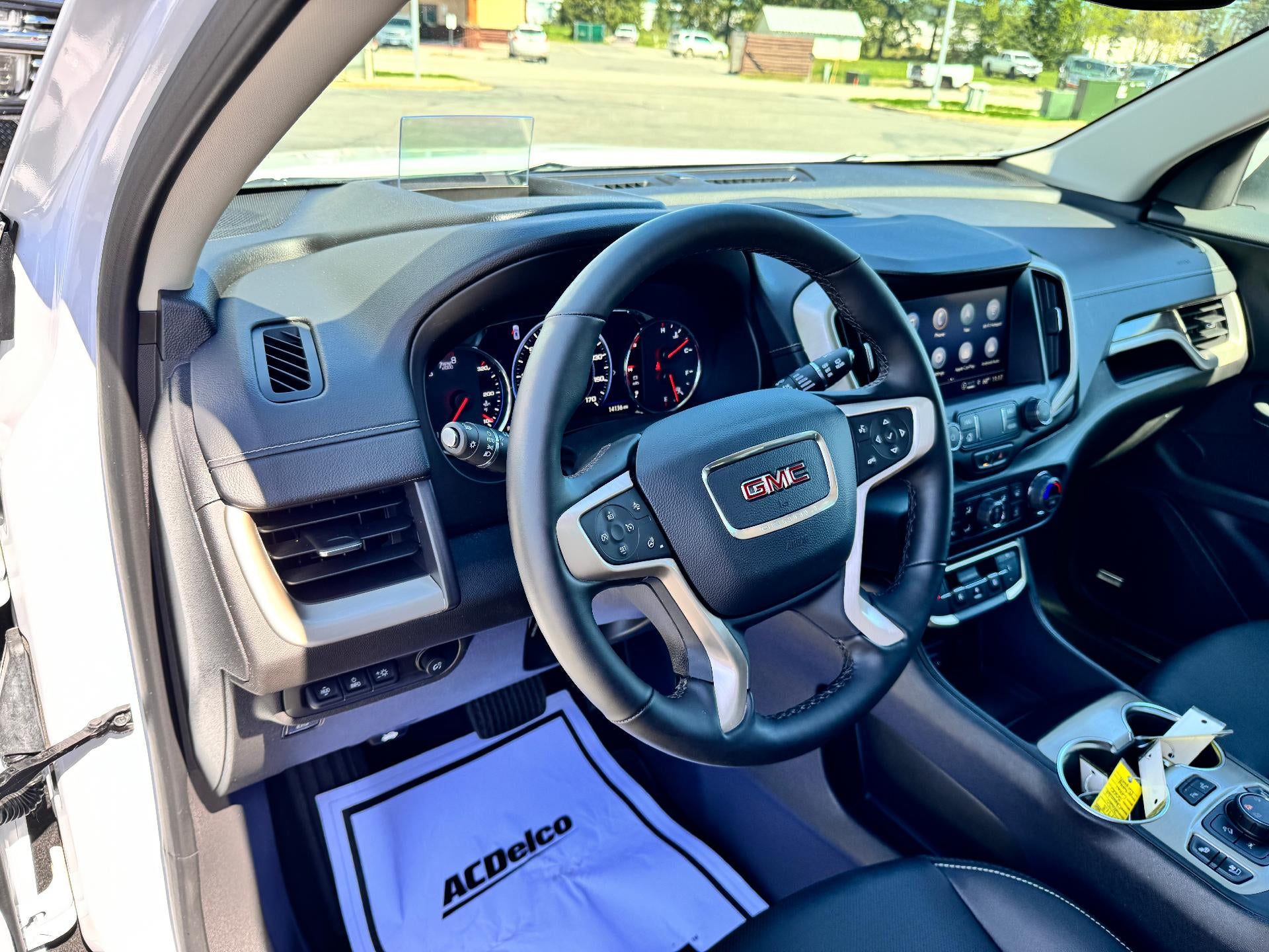2024 GMC Terrain DENALI / AWD / PANO SUNROOF / ADAPTIVE CRUISE / WARRANTY / 14K MILES