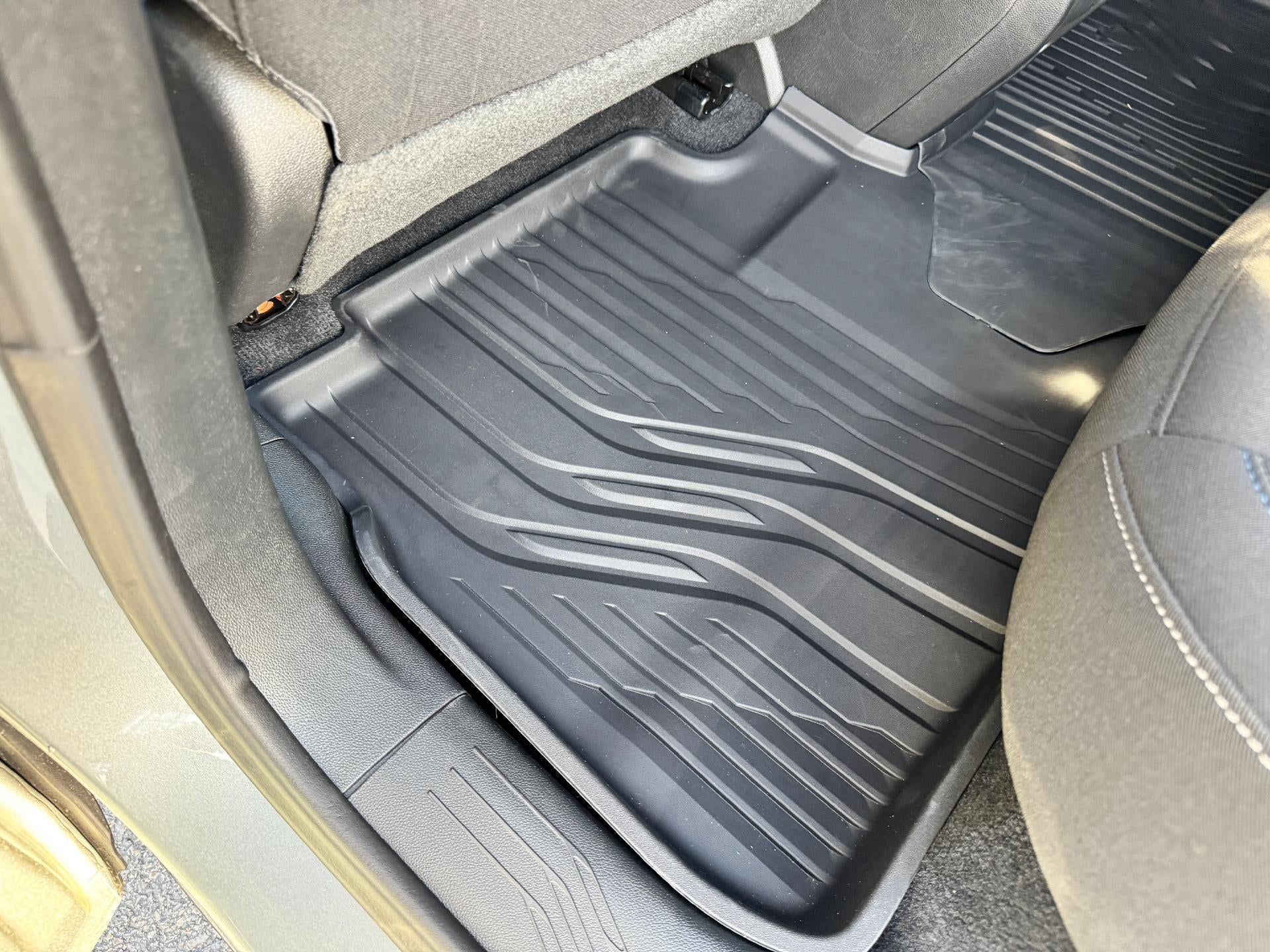 2026 Chevrolet Equinox EV LT / ALL WHEEL DRIVE / 307 MILE RANGE / BLACKOUT PCKG / HEATED SEATS