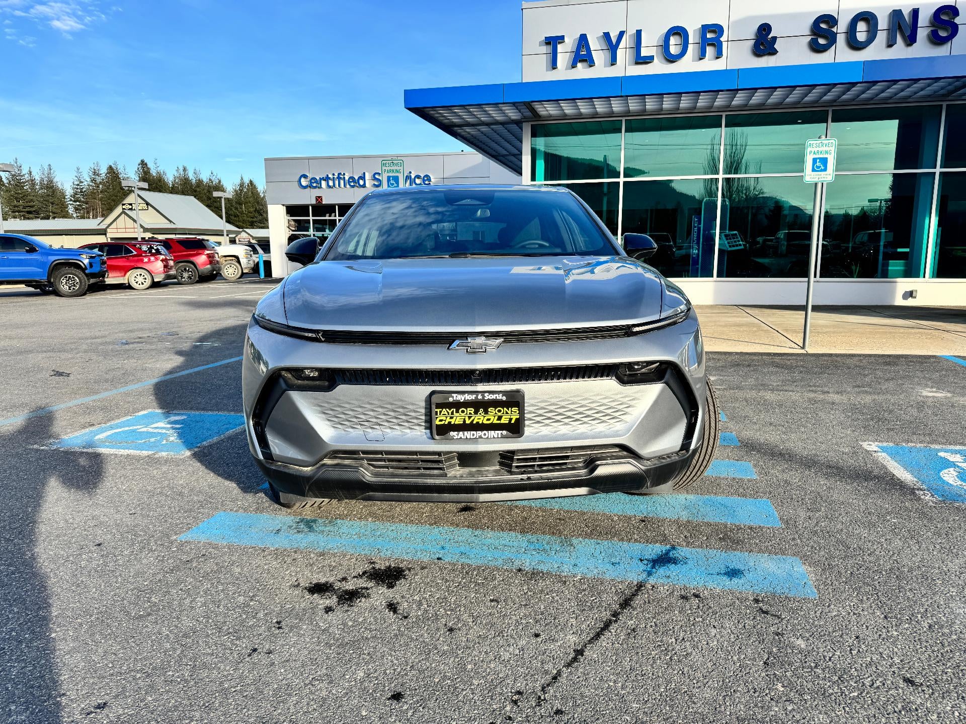 2026 Chevrolet Equinox EV LT / ALL WHEEL DRIVE / 307 MILE RANGE / BLACKOUT PCKG / HEATED SEATS
