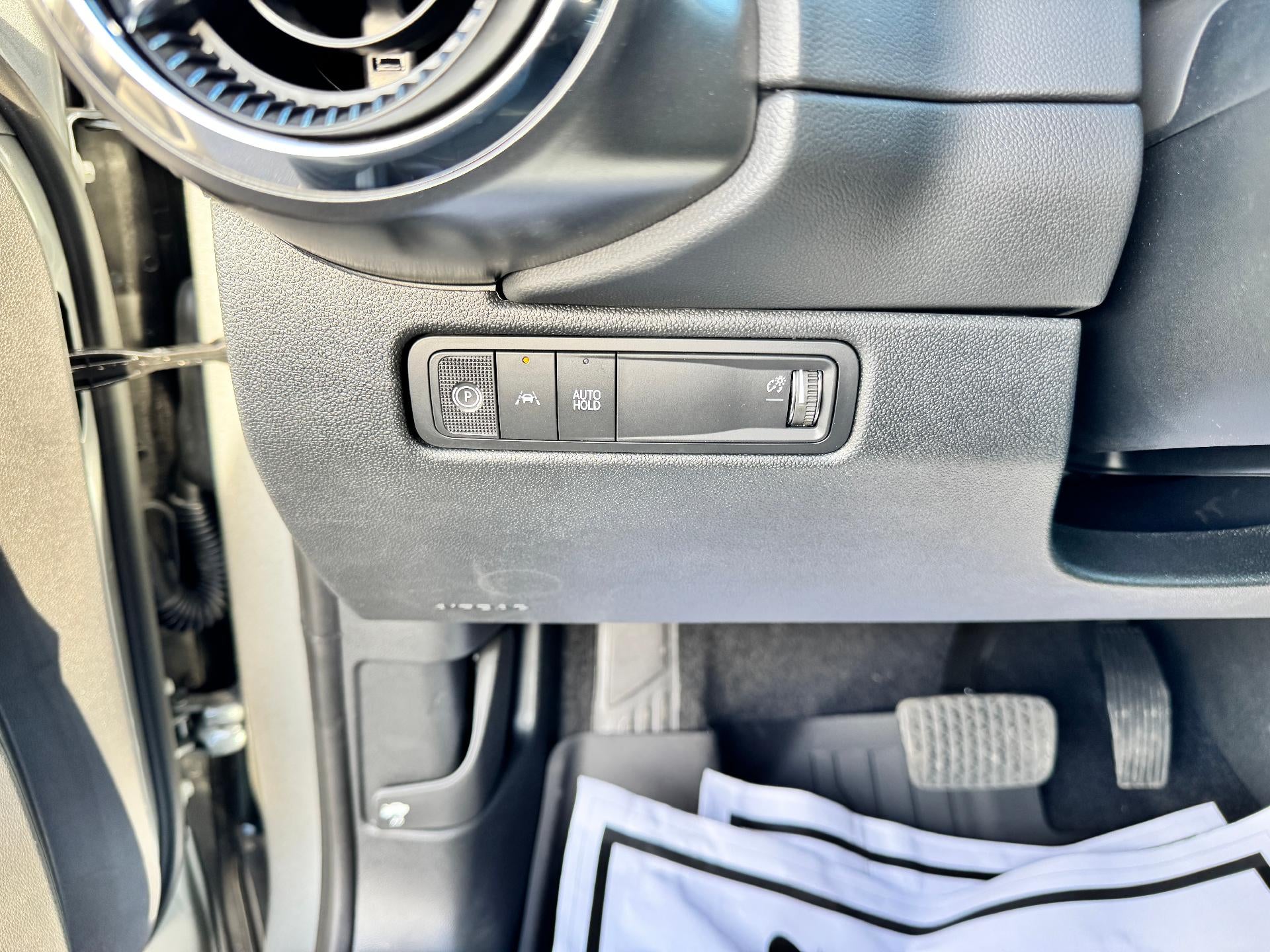 2026 Chevrolet Equinox EV LT / ALL WHEEL DRIVE / 307 MILE RANGE / BLACKOUT PCKG / HEATED SEATS