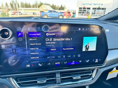 2026 Chevrolet Equinox EV LT / ALL WHEEL DRIVE / 307 MILE RANGE / BLACKOUT PCKG / HEATED SEATS