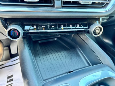 2026 Chevrolet Equinox EV LT / ALL WHEEL DRIVE / 307 MILE RANGE / BLACKOUT PCKG / HEATED SEATS