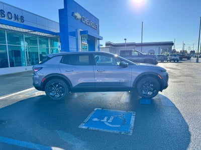 2026 Chevrolet Equinox EV LT / ALL WHEEL DRIVE / 307 MILE RANGE / BLACKOUT PCKG / HEATED SEATS