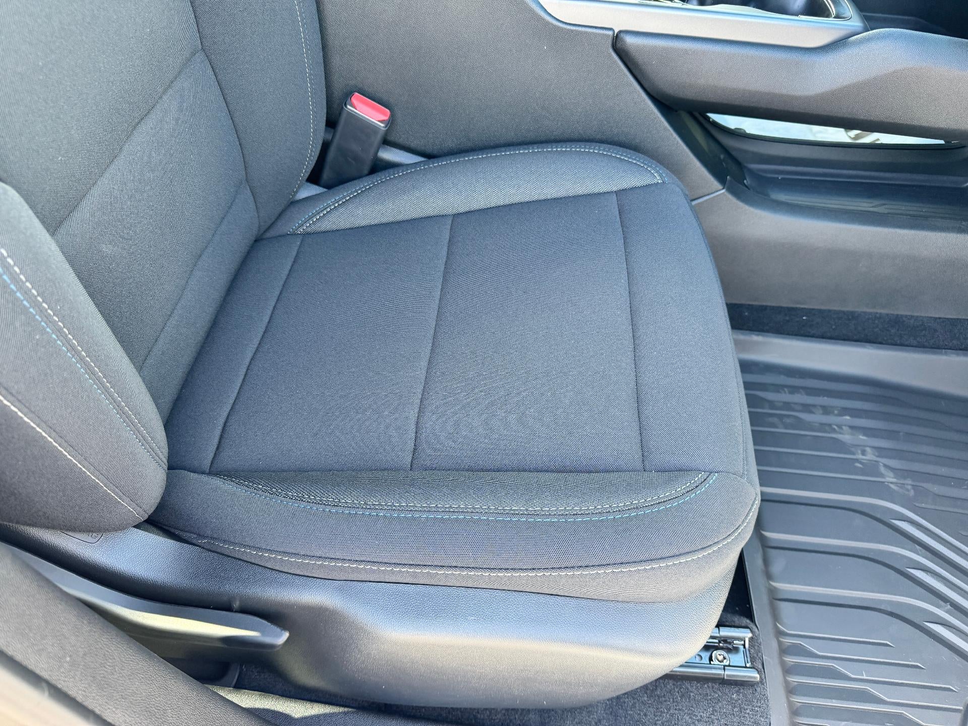 2026 Chevrolet Equinox EV LT / ALL WHEEL DRIVE / 307 MILE RANGE / ADAPTIVE CRUISE / SURROUND VISION / SAFETY PCKG