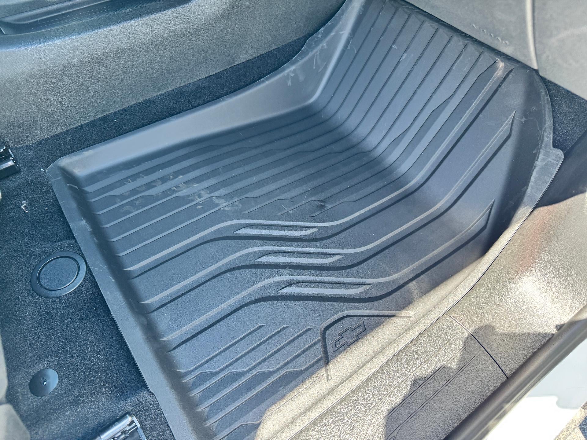 2026 Chevrolet Equinox EV LT / ALL WHEEL DRIVE / 307 MILE RANGE / ADAPTIVE CRUISE / SURROUND VISION / SAFETY PCKG