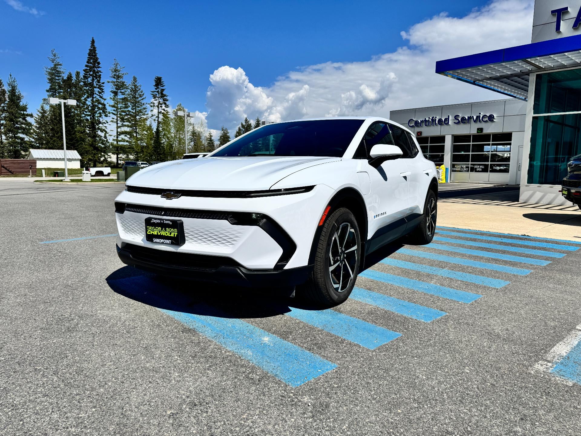 2026 Chevrolet Equinox EV LT / ALL WHEEL DRIVE / 307 MILE RANGE / ADAPTIVE CRUISE / SURROUND VISION / SAFETY PCKG