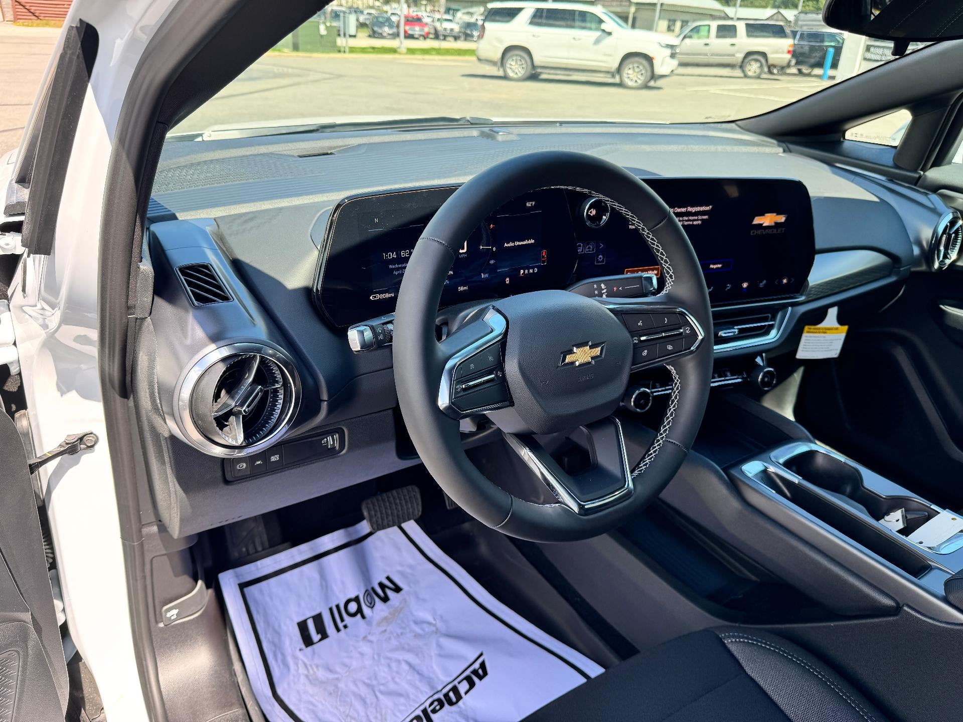 2026 Chevrolet Equinox EV LT / ALL WHEEL DRIVE / 307 MILE RANGE / ADAPTIVE CRUISE / SURROUND VISION / SAFETY PCKG