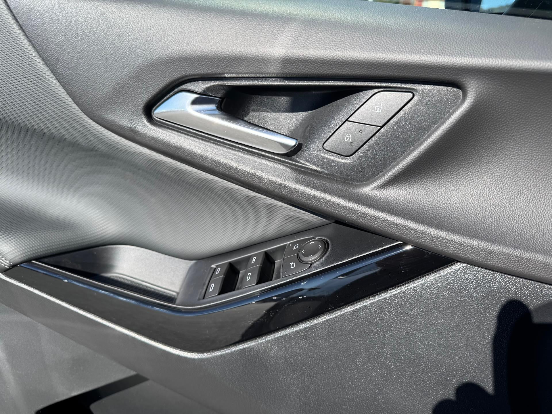 2026 Chevrolet Equinox LT / AWD / 1.5 TURBO / SURROUND VISION / ADAPTIVE CRUISE