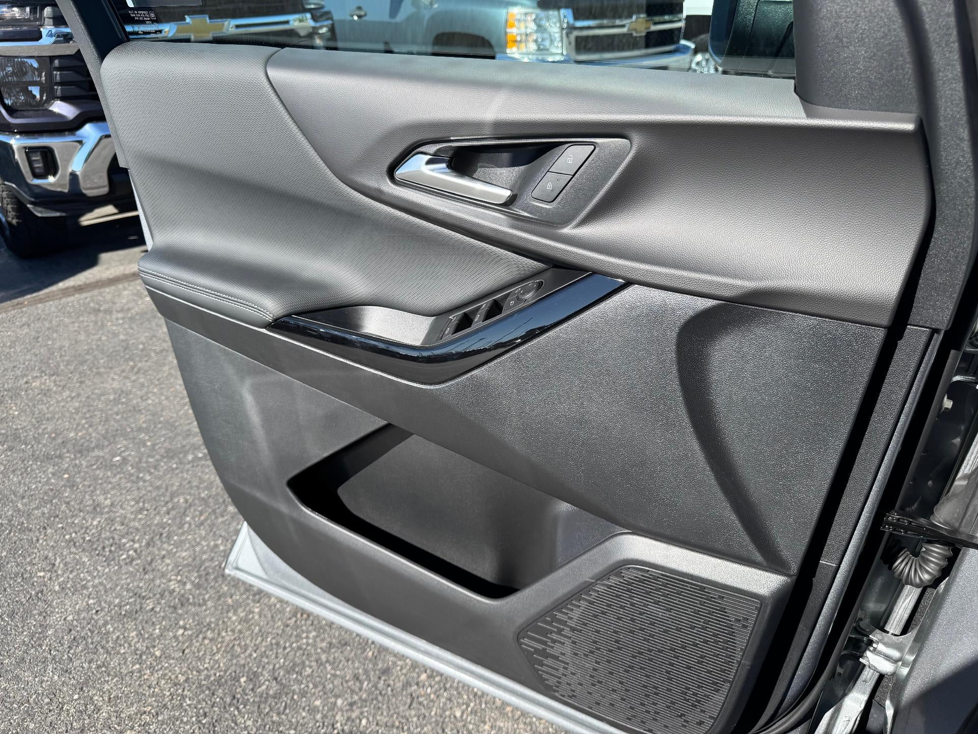 2026 Chevrolet Equinox LT / AWD / 1.5 TURBO / SURROUND VISION / ADAPTIVE CRUISE