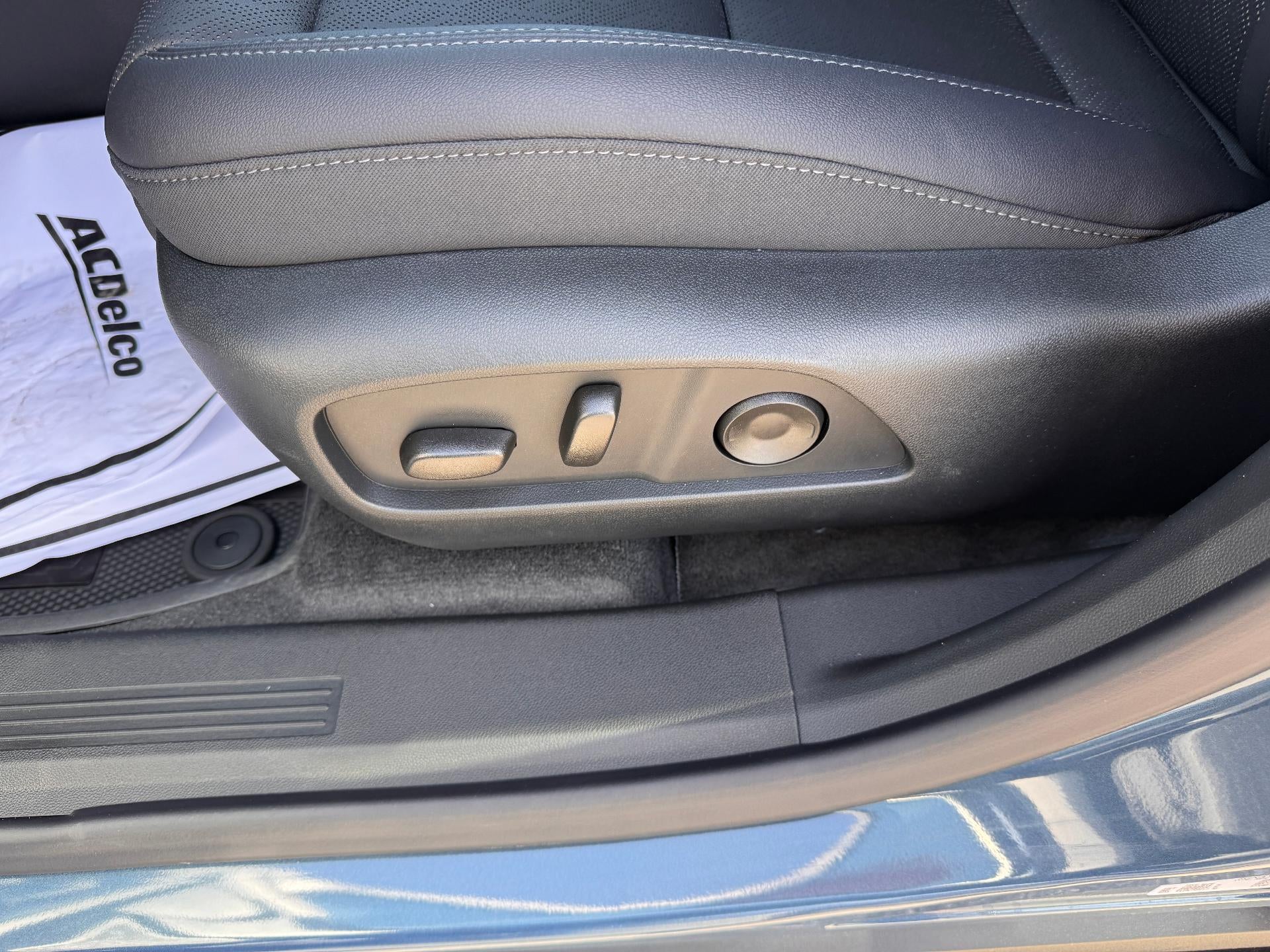 2026 Chevrolet Equinox LT / AWD / ADAPTIVE CRUISE / SURROUND VISION / POWER LIFTGATE